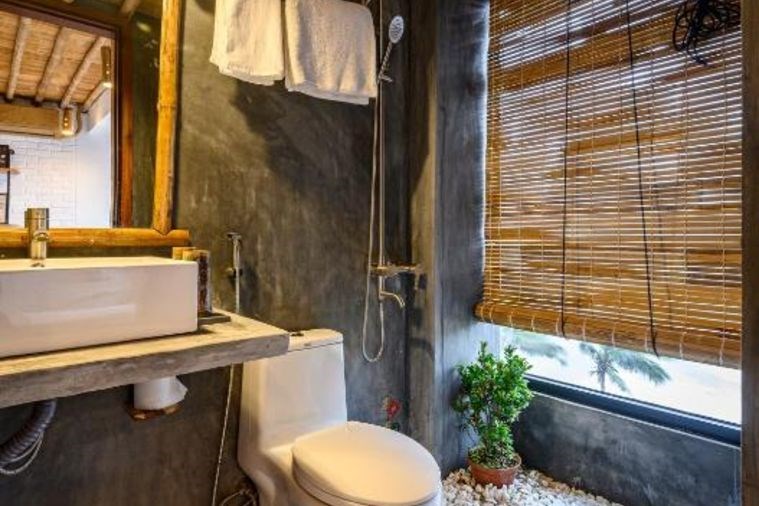 Deluxe Double Hội An ban công góc biển